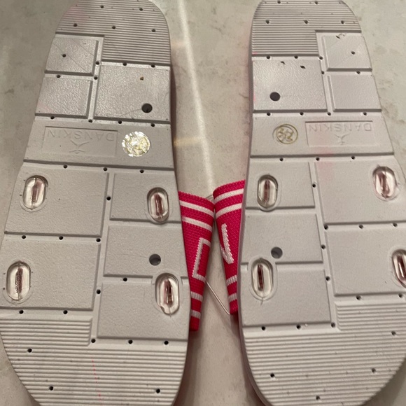Danskin pink slides NWT size 7.5 - Picture 2 of 6